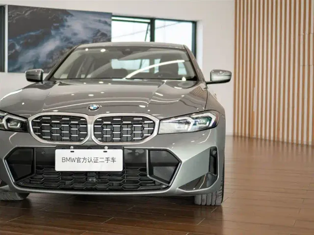 BMW 3 Series — Фото автомобиля 9