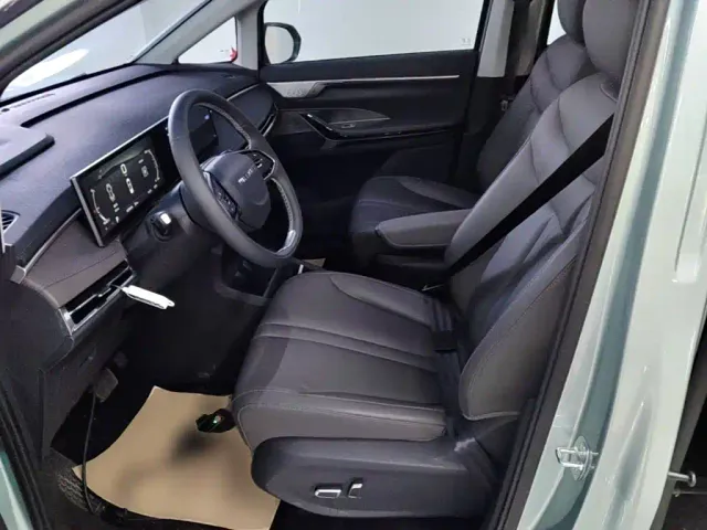 Maxus Dajia 7 — Фото автомобиля 14