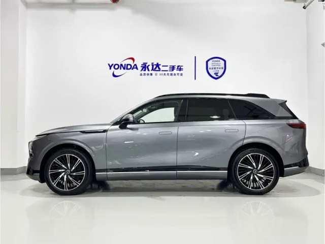 Xpeng G9 — Фото автомобиля 4
