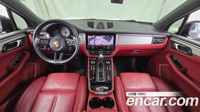 Porsche Macan — Фото автомобиля 7