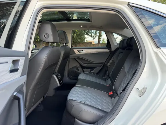 Volkswagen Sagitar — Фото автомобиля 7
