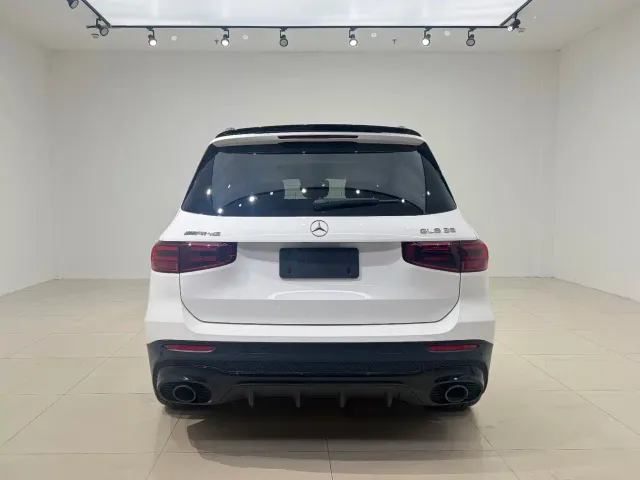 Mercedes-Benz GLB AMG — Фото автомобиля 11