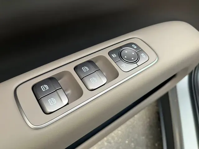 Li Auto i6 — Фото автомобиля 13