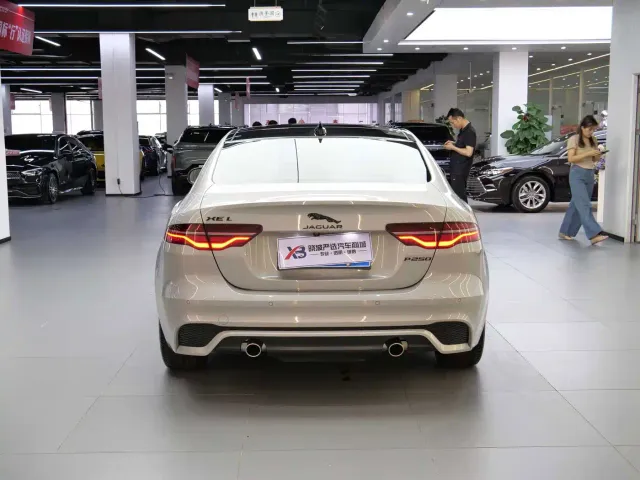 Jaguar XEL — Фото автомобиля 19
