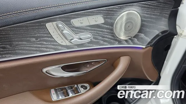 Mercedes-Benz E-Class E-класс W213 E350 4MATIC Avantgarde — Фото автомобиля 28