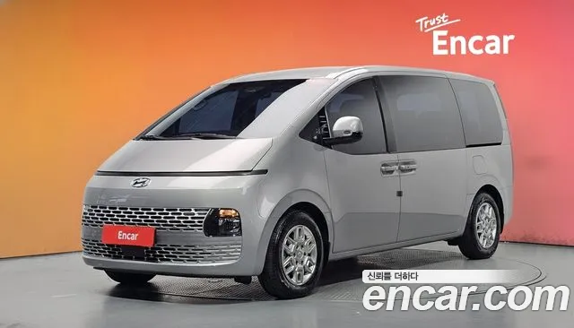 Фотография автомобиля — Hyundai Staria