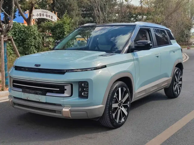 Фотография автомобиля — Geely ICON
