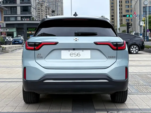 Nio ES6 — Фото автомобиля 5