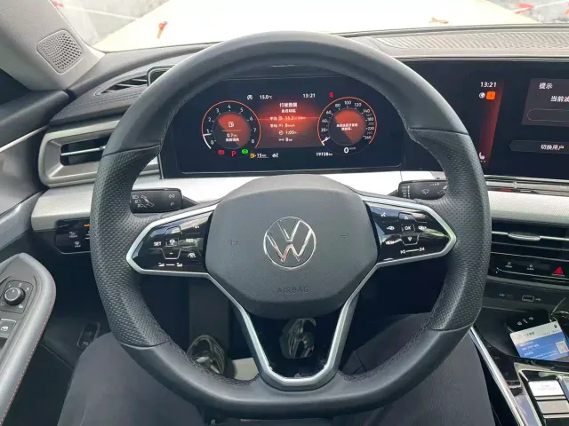 Volkswagen Lamando — Фото автомобиля 16