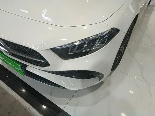 Mercedes-Benz A-Class — Фото автомобиля 23