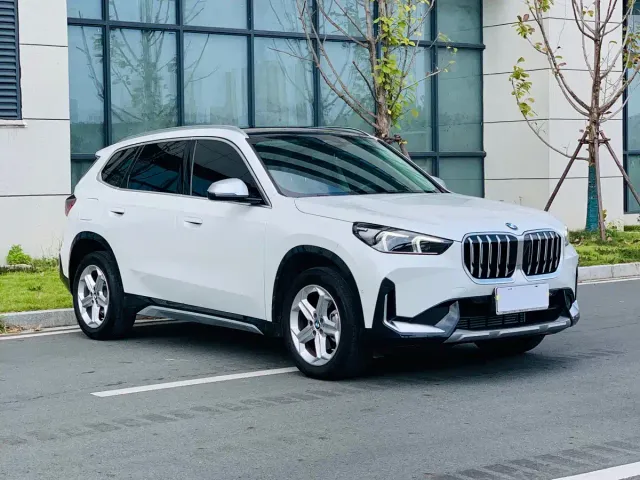 BMW X1 — Фото автомобиля 3