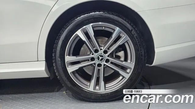 Mercedes-Benz E-Class W213 — Фото автомобиля 6