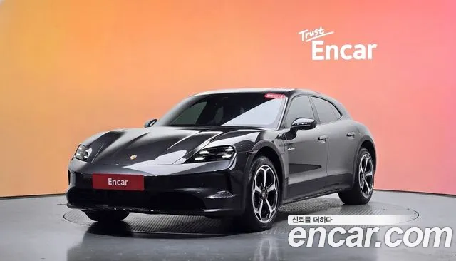 Фотография автомобиля — Porsche Taycan