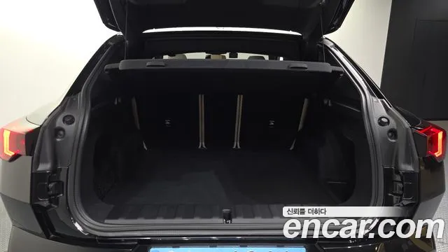 BMW iX2 U10 — Фото автомобиля 20