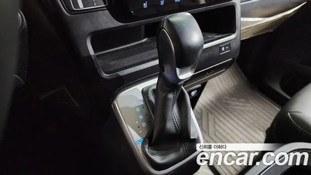 Hyundai Staria — Фото автомобиля 9