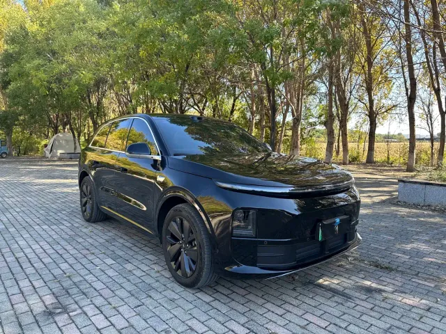 Li Auto L6 — Фото автомобиля 3