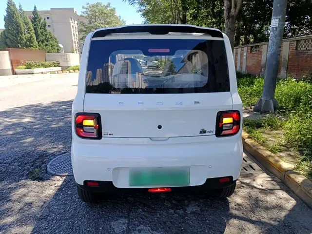 Geely Panda — Фото автомобиля 5