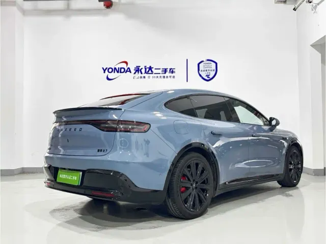 Luxeed R7 — Фото автомобиля 5