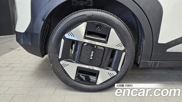 Kia EV3 — Фото автомобиля 5