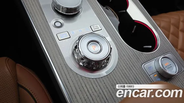 Genesis GV80 — Фото автомобиля 9