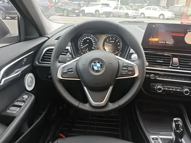 BMW 1 Series — Фото автомобиля 10