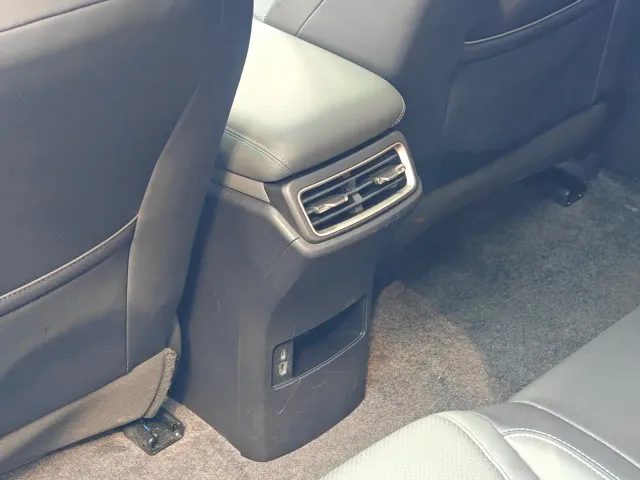 BYD Qin L — Фото автомобиля 17