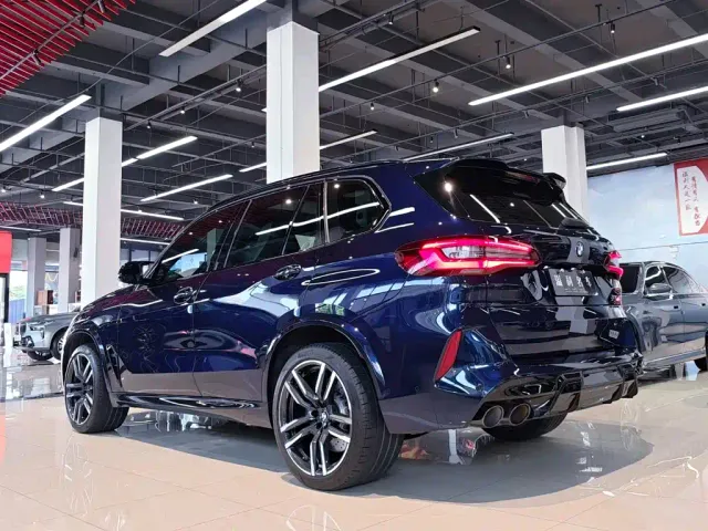 BMW X5 M — Фото автомобиля 8