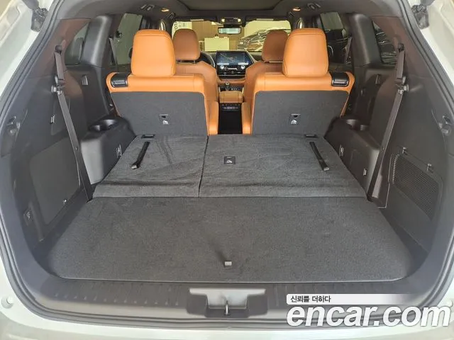 Toyota Highlander — Фото автомобиля 20
