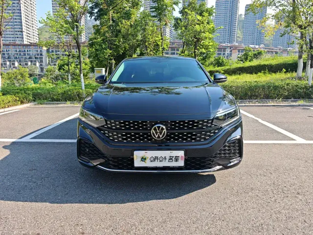 Volkswagen Passat — Фото автомобиля 2