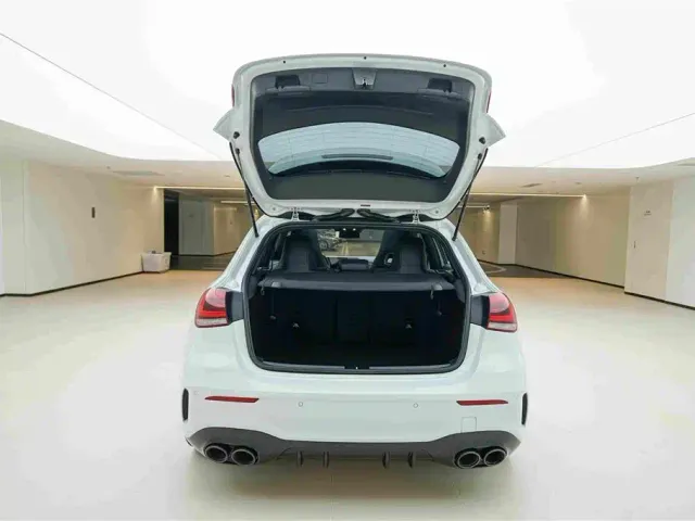 Mercedes-Benz Mercedes-Benz A-Class AMG (Import) 2020 AMG A 45 4MATIC+ — Фото автомобиля 6
