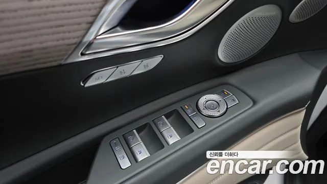 Genesis GV80 — Фото автомобиля 29