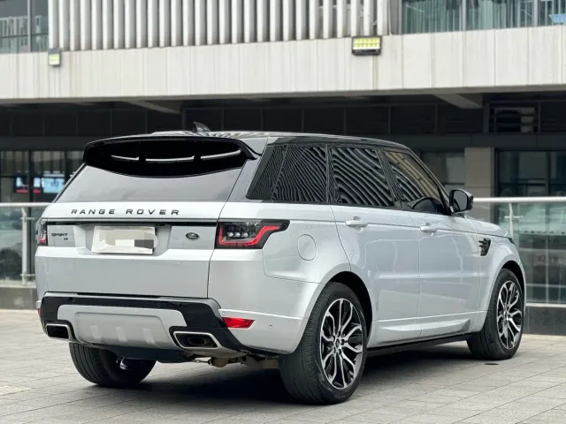 Land Rover Range Rover Sport — Фото автомобиля 16