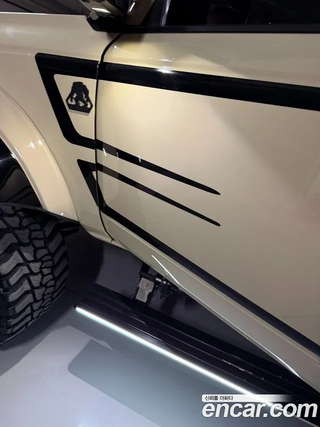 Ford Bronco 6th Gen — Фото автомобиля 10