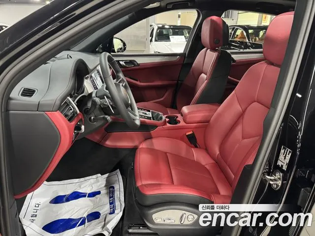 Porsche Macan — Фото автомобиля 9