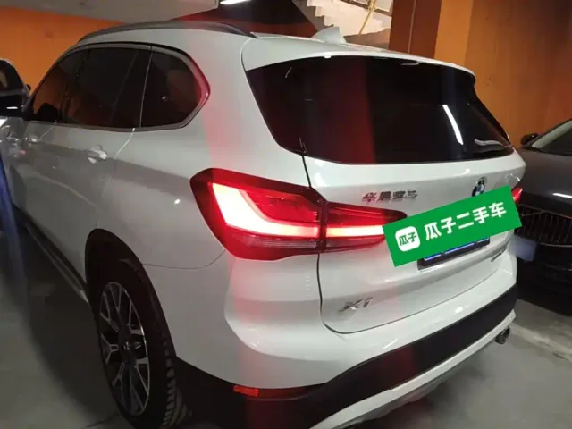 BMW X1 — Фото автомобиля 4