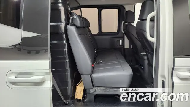 Hyundai Staria — Фото автомобиля 10