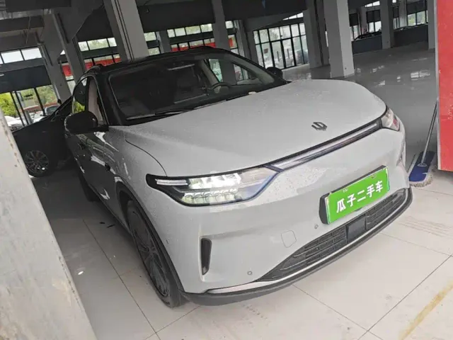 Leapmotor C11 — Фото автомобиля 3