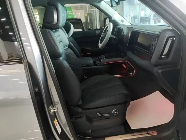BYD FangChengBao Leopard 5 — Фото автомобиля 24