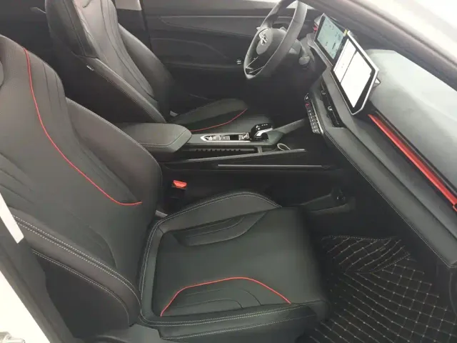 Geely Binrui — Фото автомобиля 7