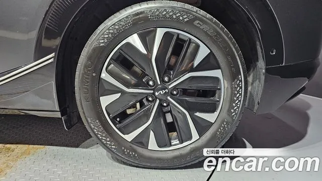 Kia EV6 — Фото автомобиля 17