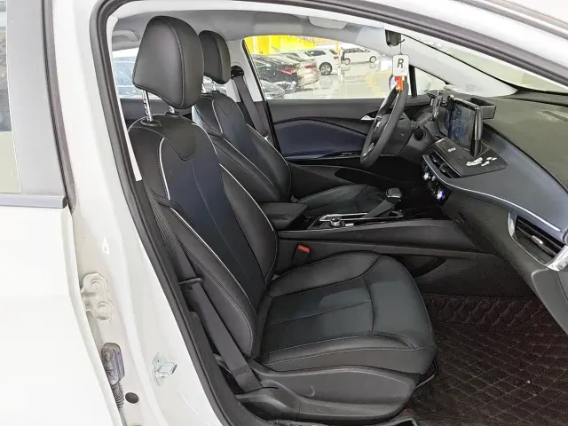 Buick Velite 6 — Фото автомобиля 8