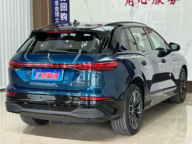 Audi Q5 e-tron — Фото автомобиля 6