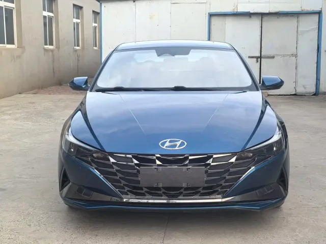 Hyundai Elantra — Фото автомобиля 2