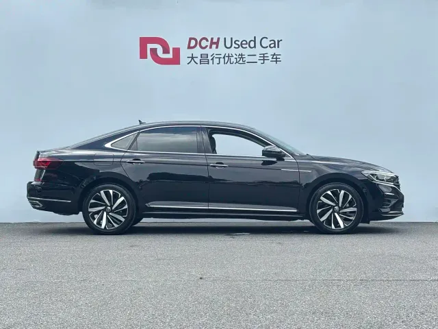 Volkswagen Passat — Фото автомобиля 3