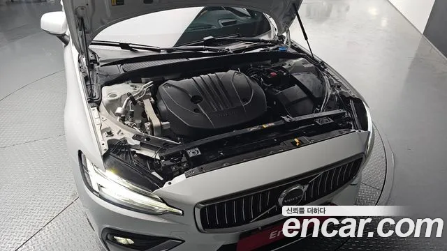 Вольво S60 S60 третьего поколения B5 Ultimate Bright — Фото автомобиля 6