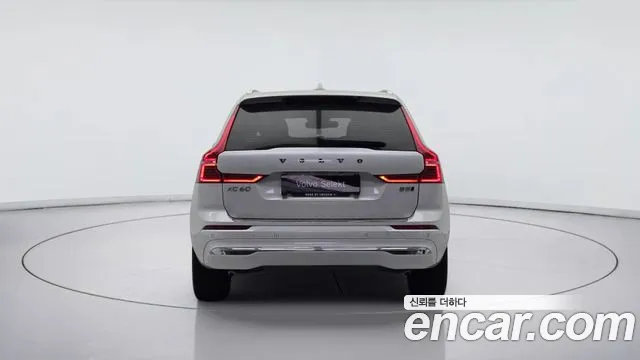 Вольво XC60 — Фото автомобиля 5