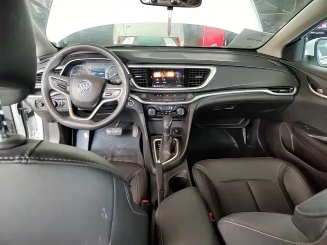 Buick Excelle — Фото автомобиля 9