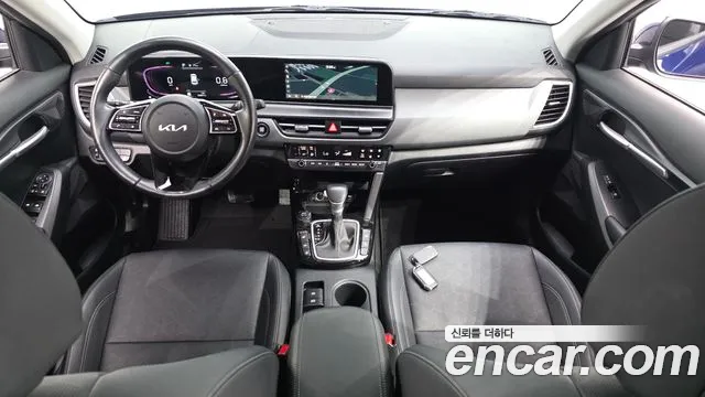 Kia Seltos — Фото автомобиля 10