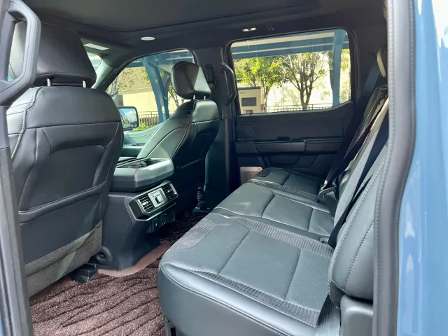 Ford F-150 Raptor — Фото автомобиля 17