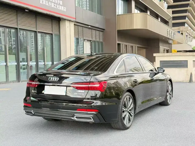 Audi A6L — Фото автомобиля 8
